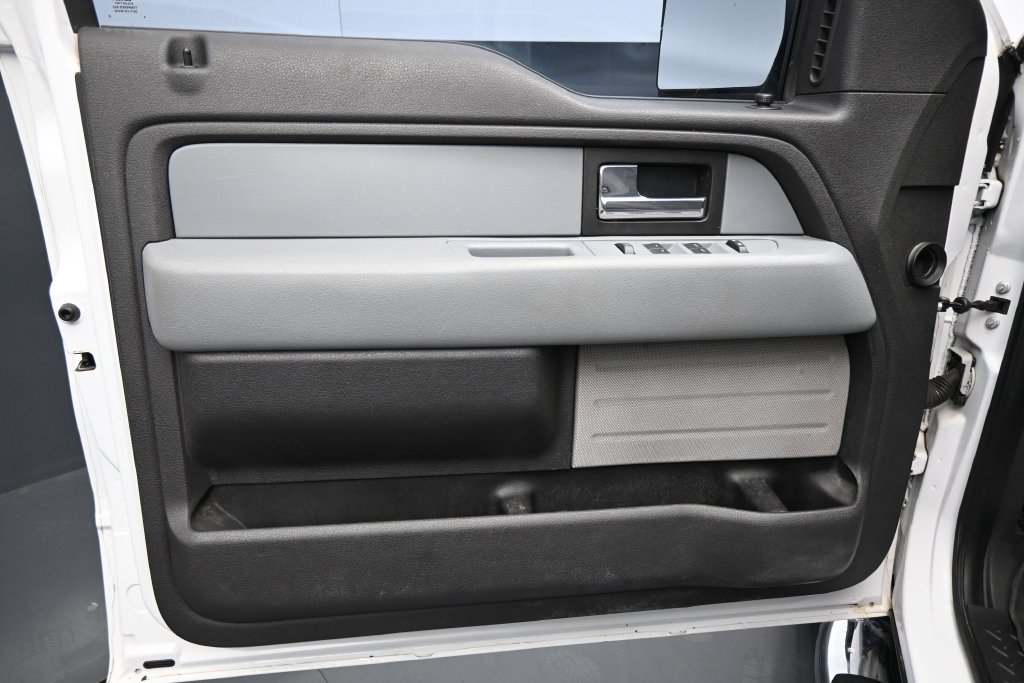 Used 2014 Ford F150 XLT w/ Equipment Group 302A Luxury AWD/4WD image 10