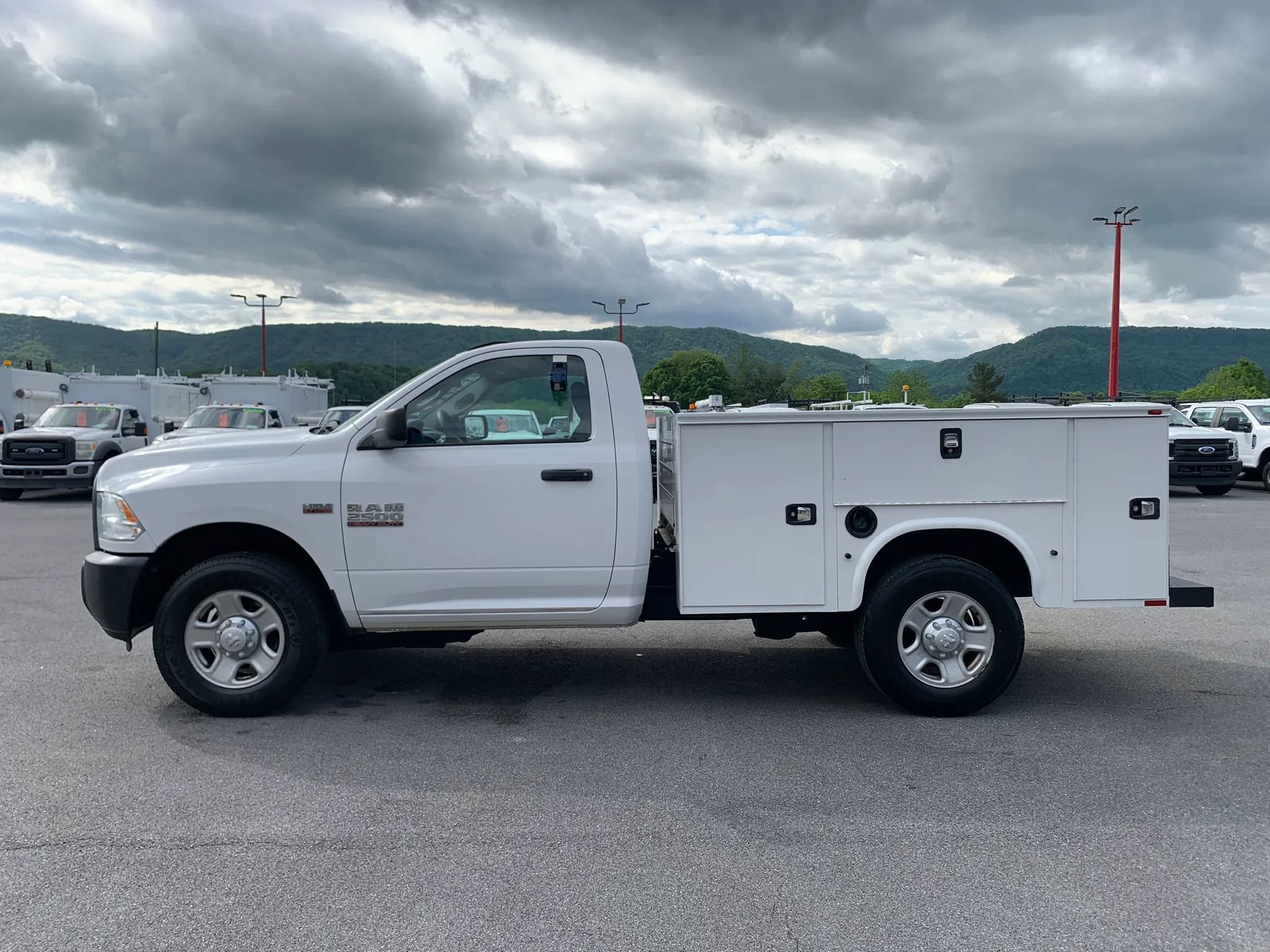 Used 2015 RAM 2500 Tradesman RWD image 5