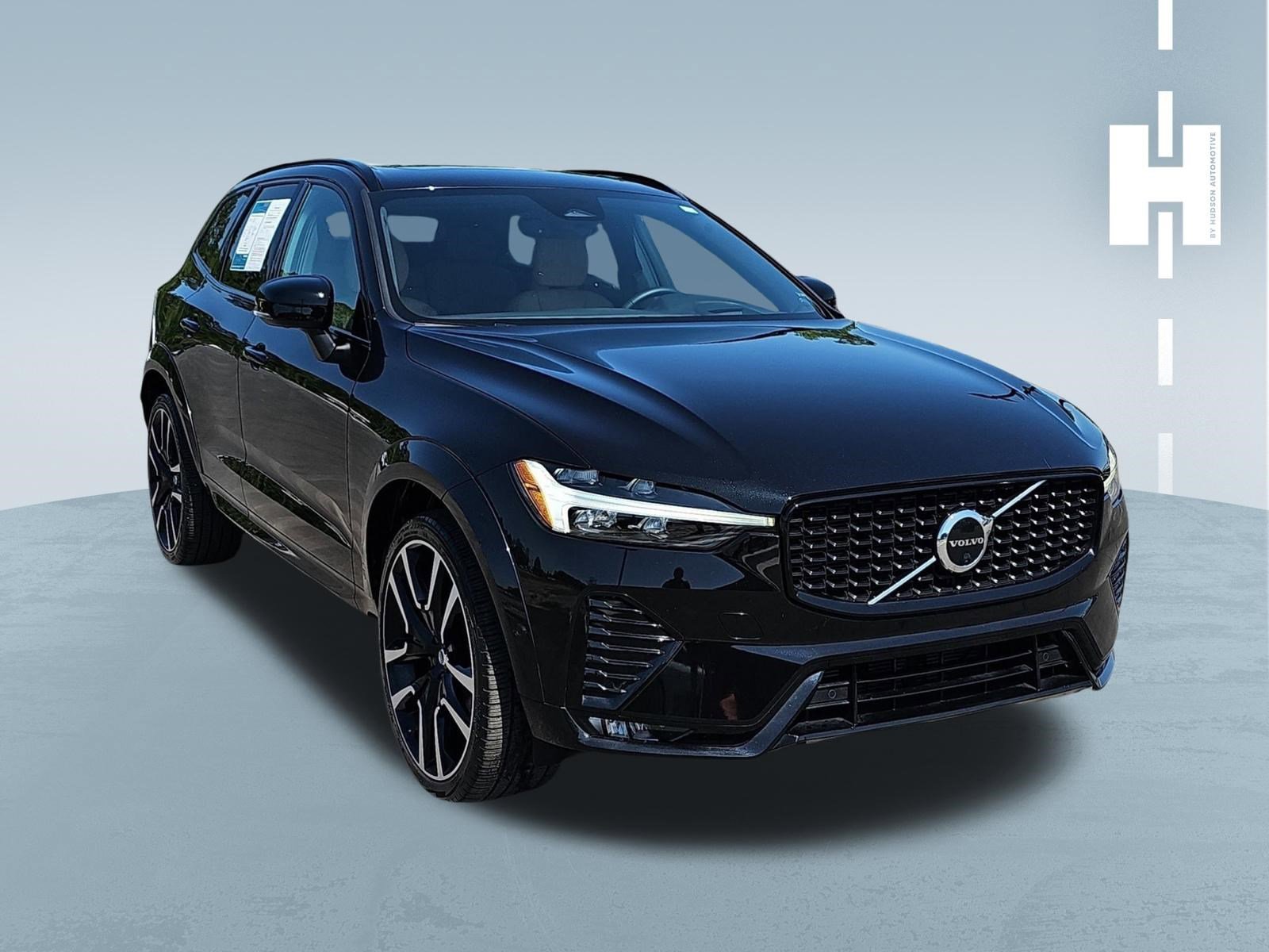 Used 2023 Volvo XC60 B5 Ultimate w/ Protection Package Premier
