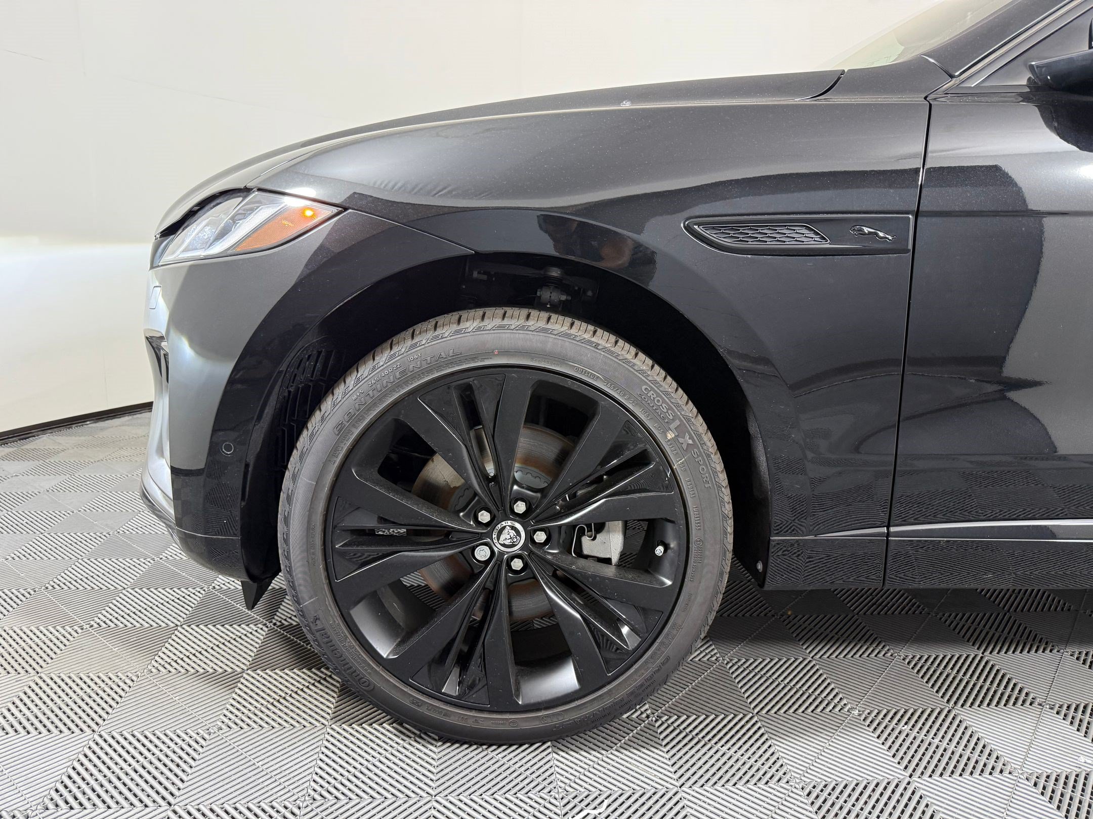 New 2026 Jaguar F-PACE R-Dynamic S AWD/4WD image 13