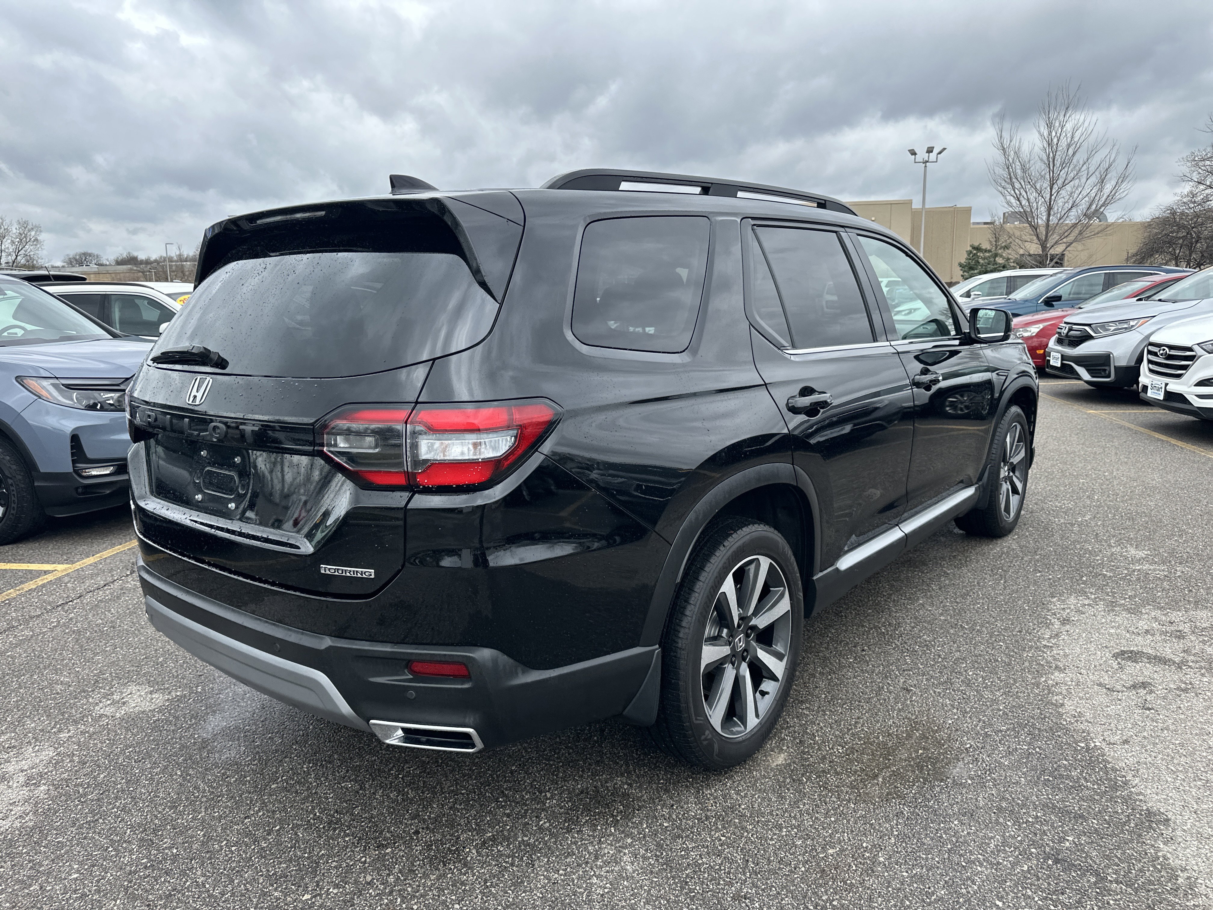 Certified 2023 Honda Pilot Touring image 4