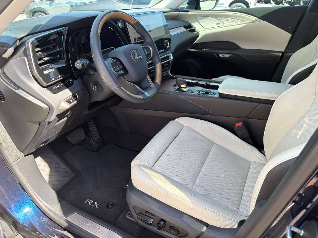 Used 2025 Lexus RX 350 AWD w/ Convenience Package image 9