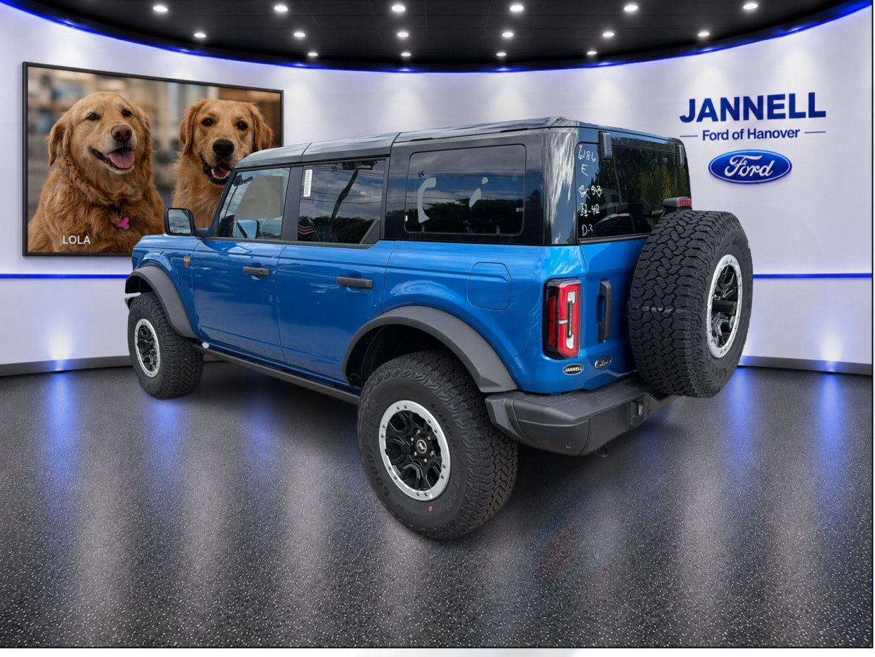New 2025 Ford Bronco Badlands w/ Sasquatch Package AWD/4WD image 8