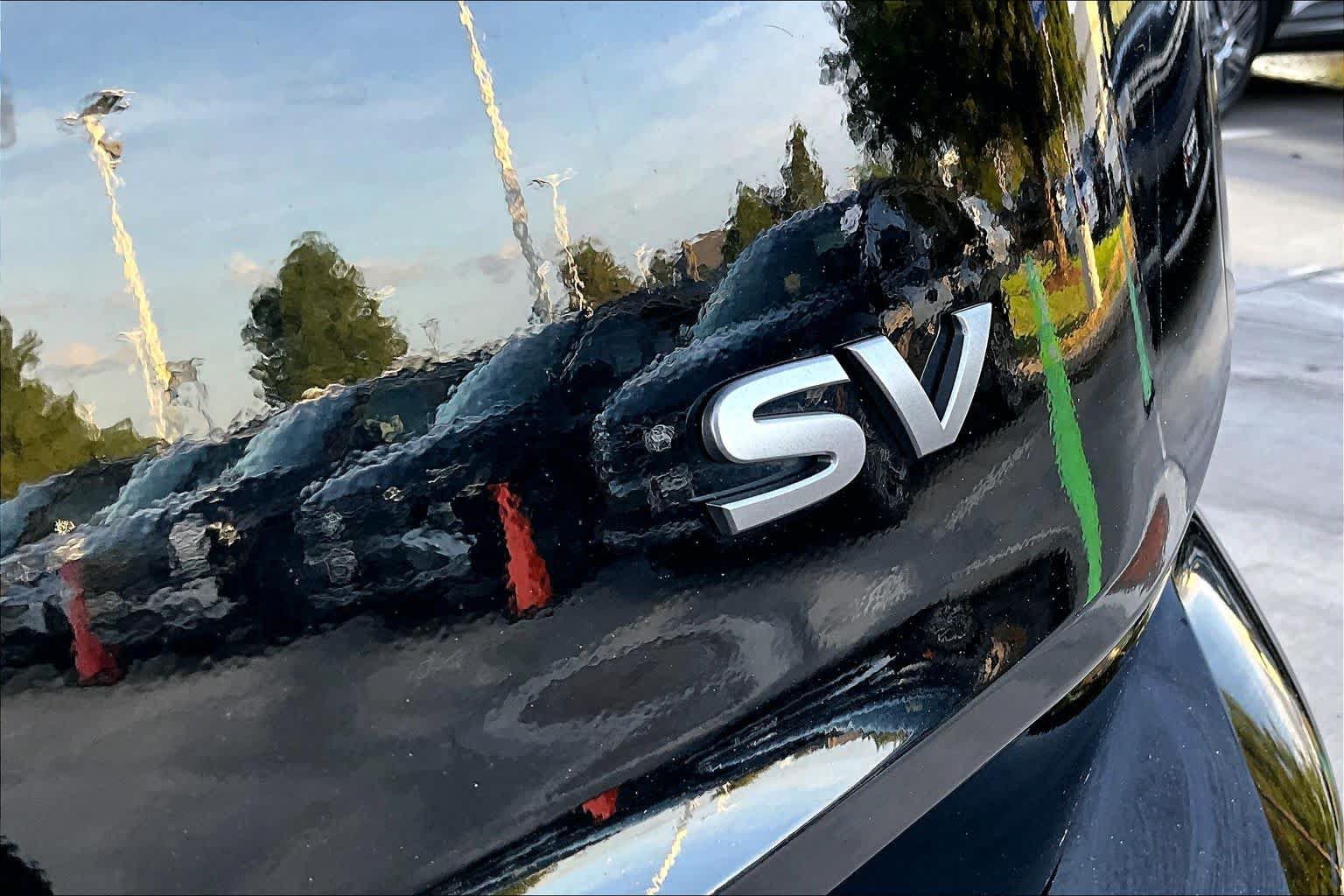 Used 2024 Nissan Rogue SV FWD image 10