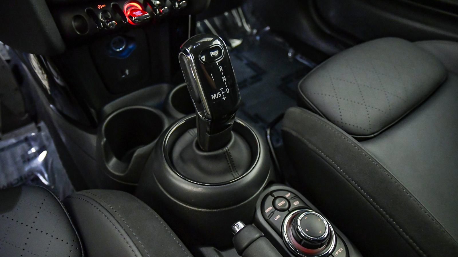 Certified 2023 MINI Cooper S w/ Signature Upholstery Package FWD image 20