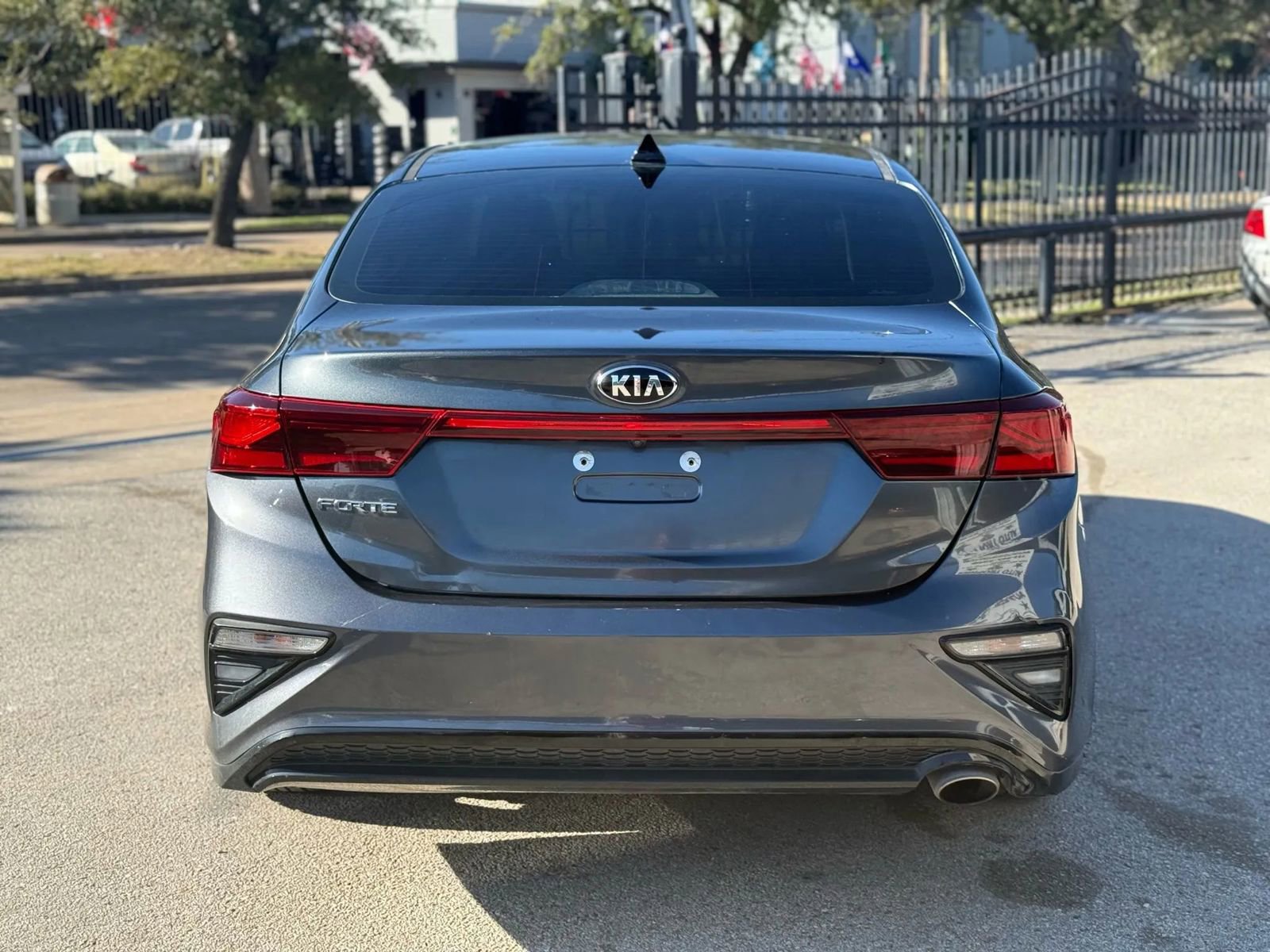 Used 2019 Kia Forte LXS FWD image 5
