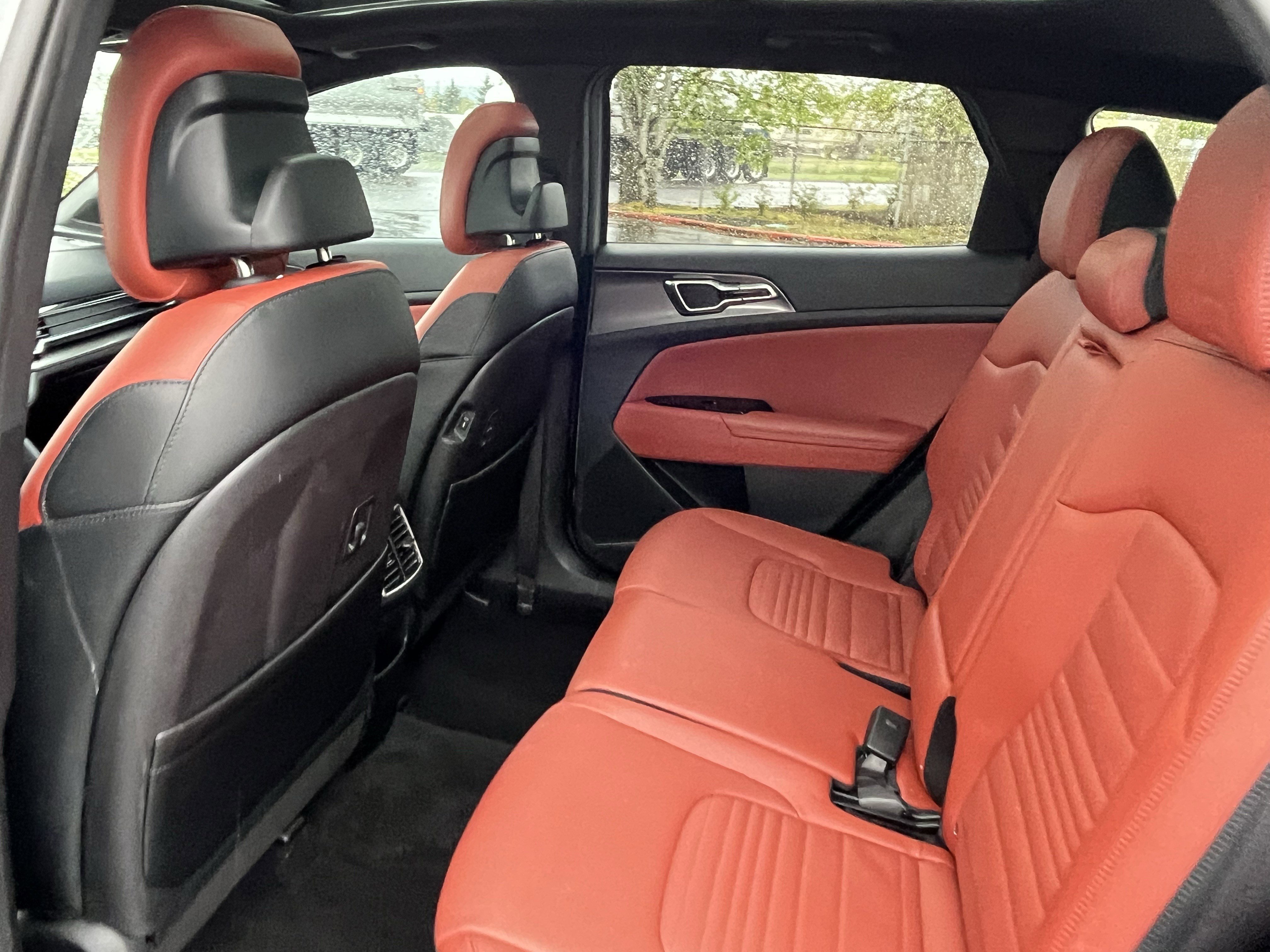 Used 2023 Kia Sportage SX image 13