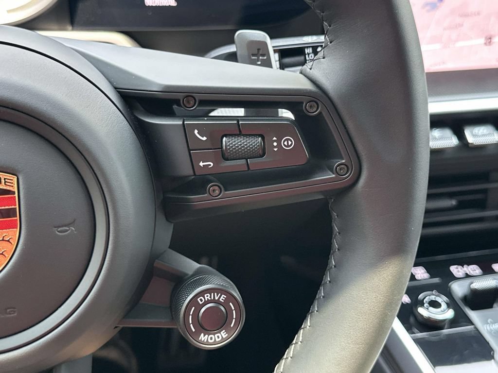 Certified 2025 Porsche 911 Turbo AWD/4WD image 21