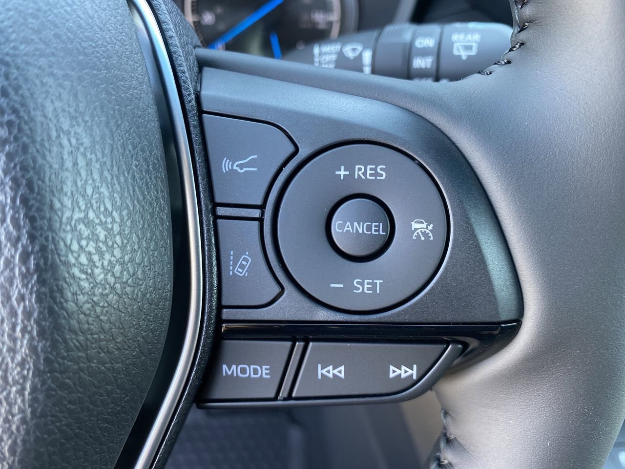 Used 2021 Toyota Venza Limited AWD/4WD image 19