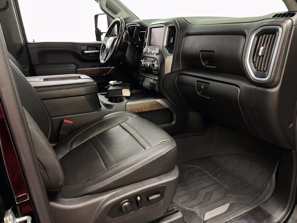Used 2020 GMC Sierra 3500 Denali w/ Denali Ultimate Package AWD/4WD image 41