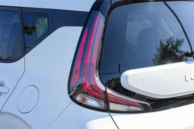 New 2025 Kia Soul S image 9