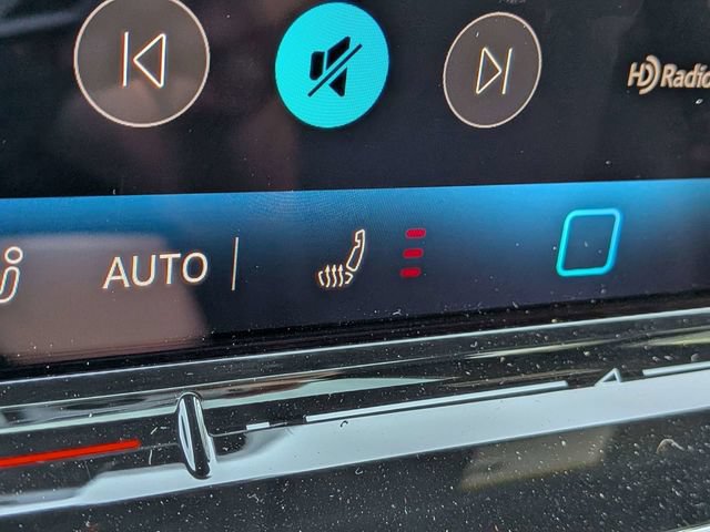 New 2026 Volkswagen Tiguan SE R-Line FWD image 25