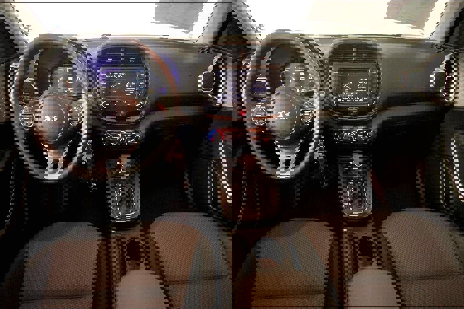 Certified 2025 Kia Soul LX image 15