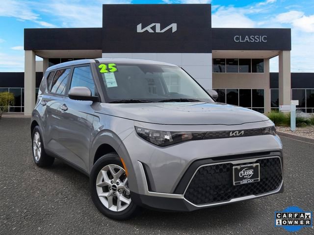 Certified 2025 Kia Soul S image 1