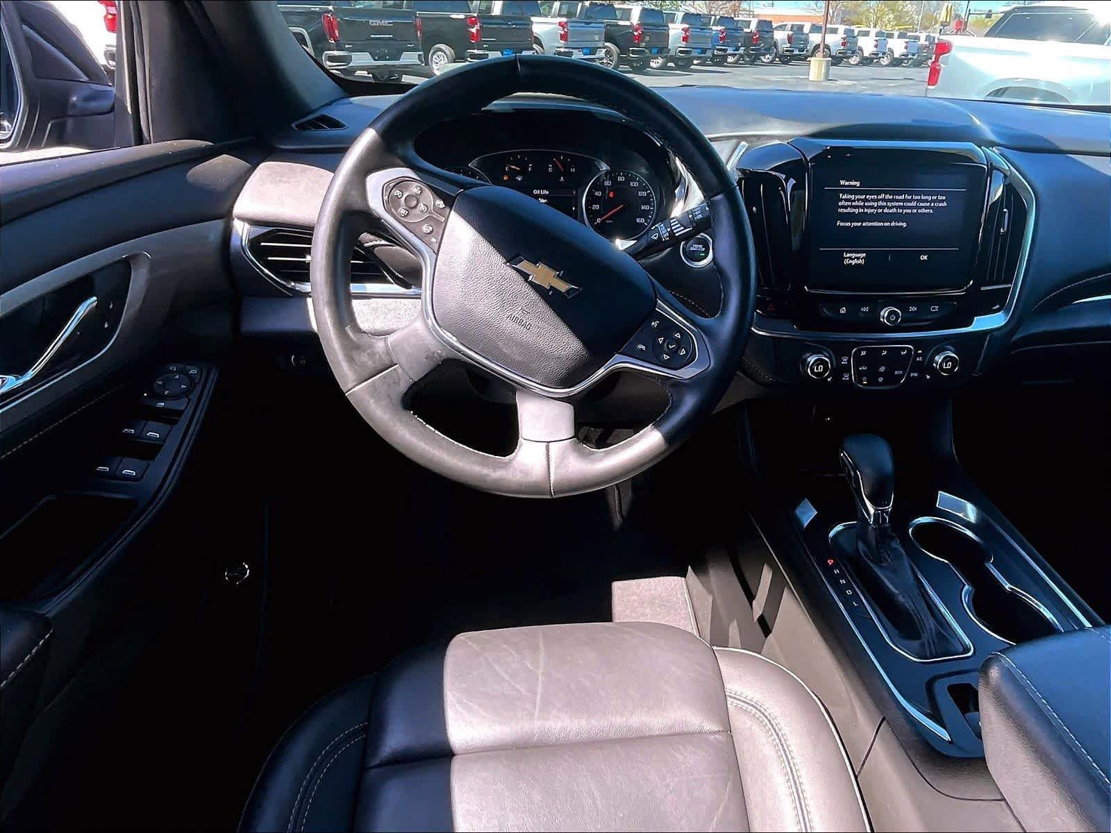 Used 2023 Chevrolet Traverse LT AWD/4WD image 17