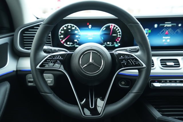 Certified 2025 Mercedes-Benz GLE 450e 4MATIC image 24