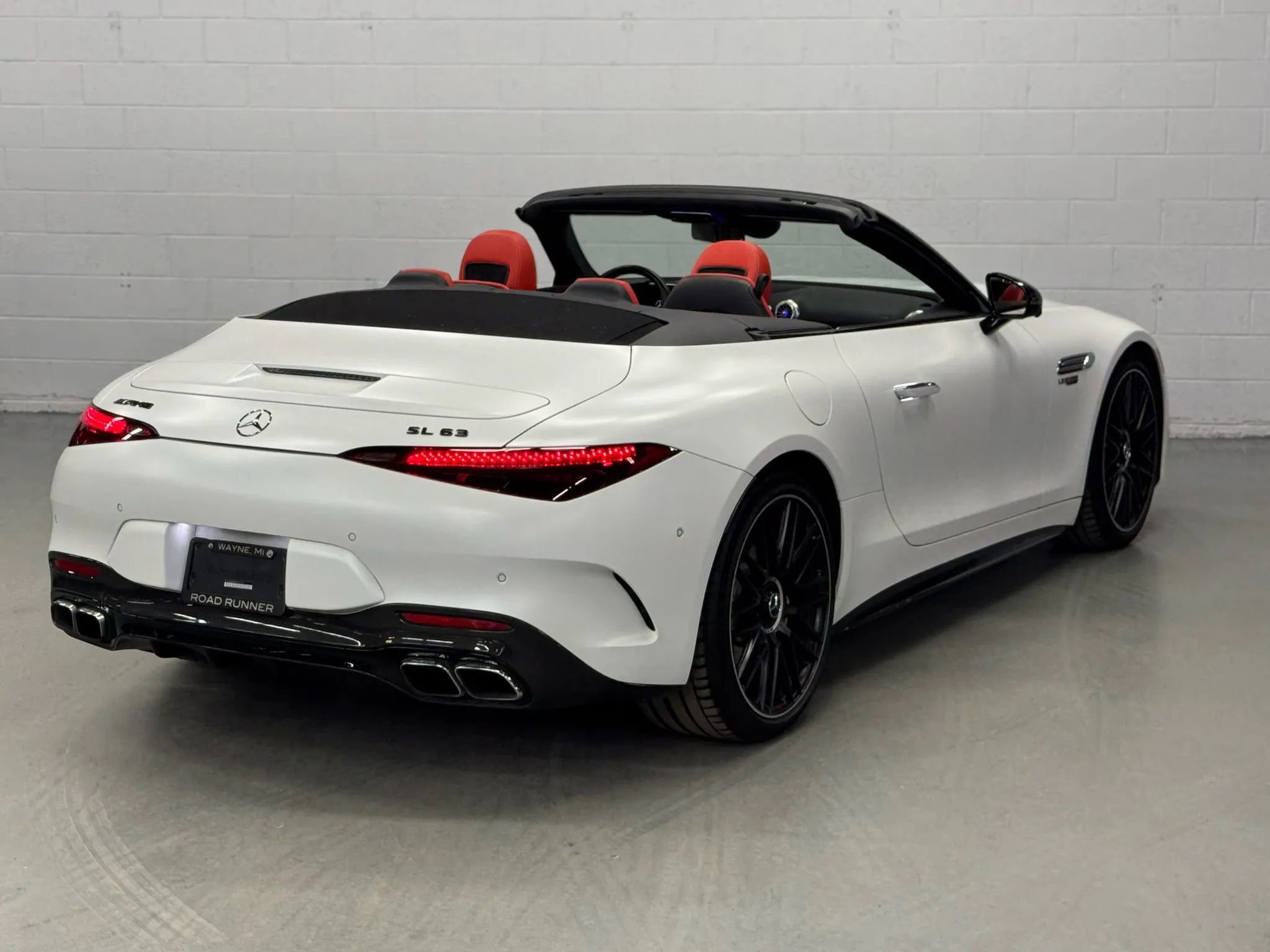 Used 2022 Mercedes-Benz SL 63 AMG SL 63 Touring Roadster 2D image 18