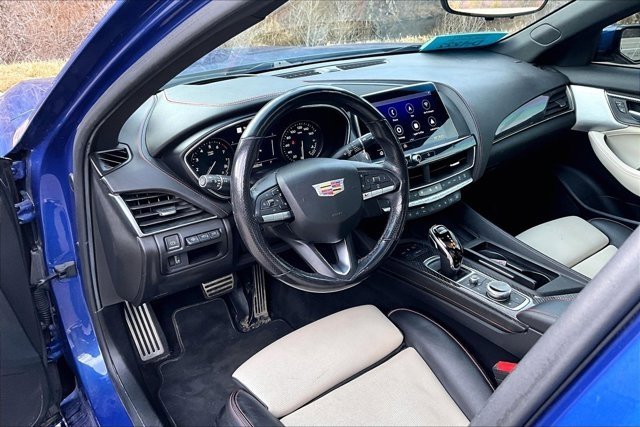 Used 2020 Cadillac CT5 V w/ Premium Package image 16