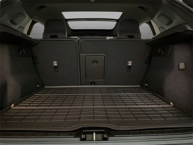 Used 2023 Volvo XC40 Recharge Ultimate w/ Protection Package Premier image 87