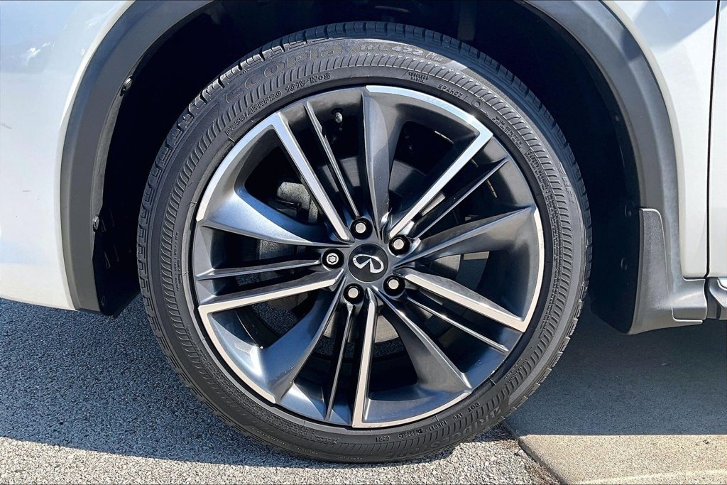 Certified 2023 INFINITI QX55 Luxe w/ Cargo Package AWD/4WD image 10