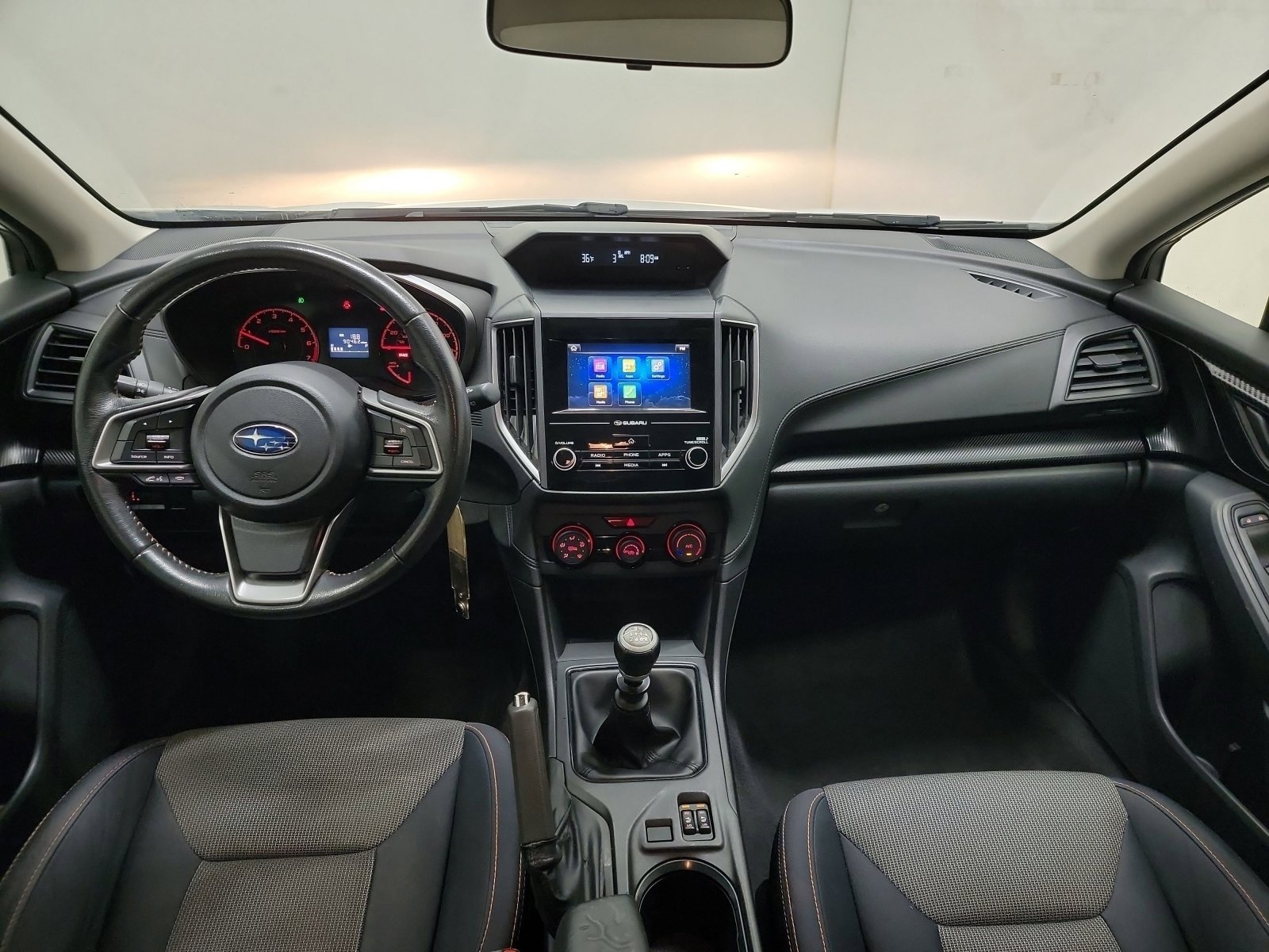 Used 2018 Subaru Crosstrek 2.0i Premium image 16