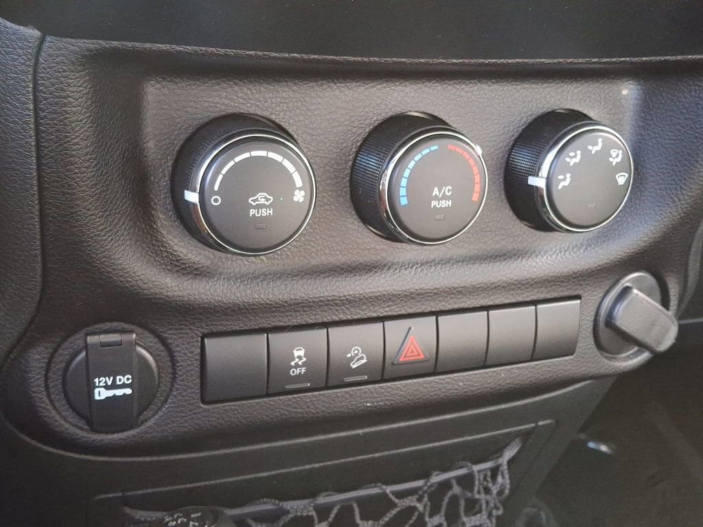 Used 2016 Jeep Wrangler Unlimited Sport image 15