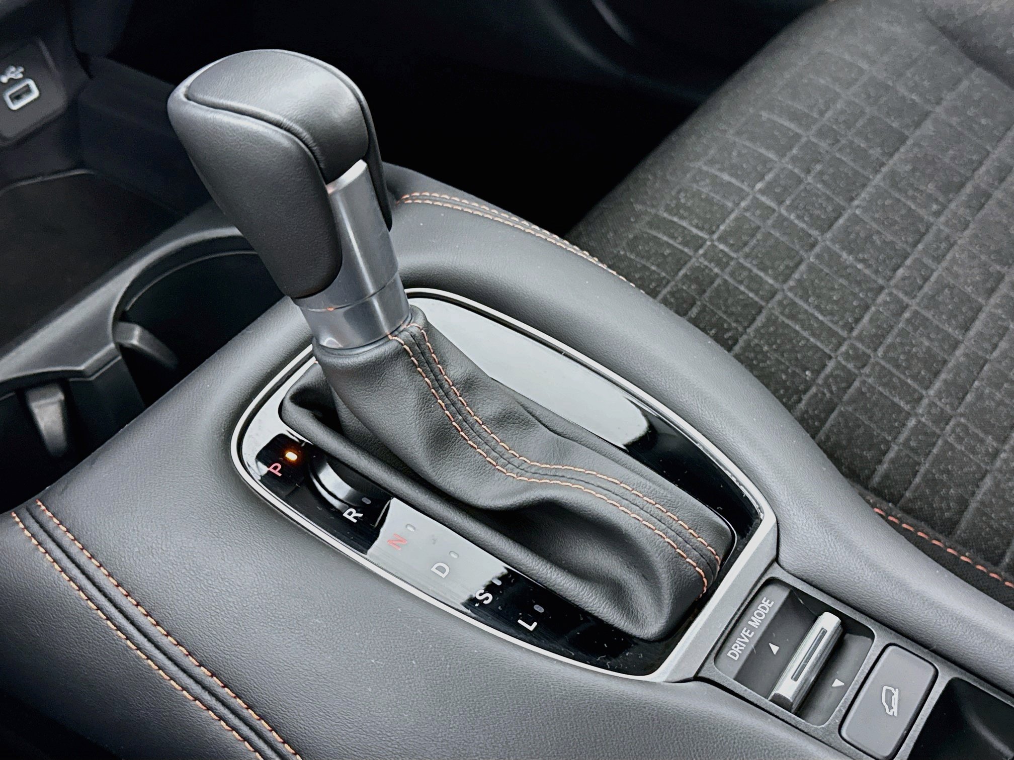 Certified 2025 Honda HR-V Sport image 16