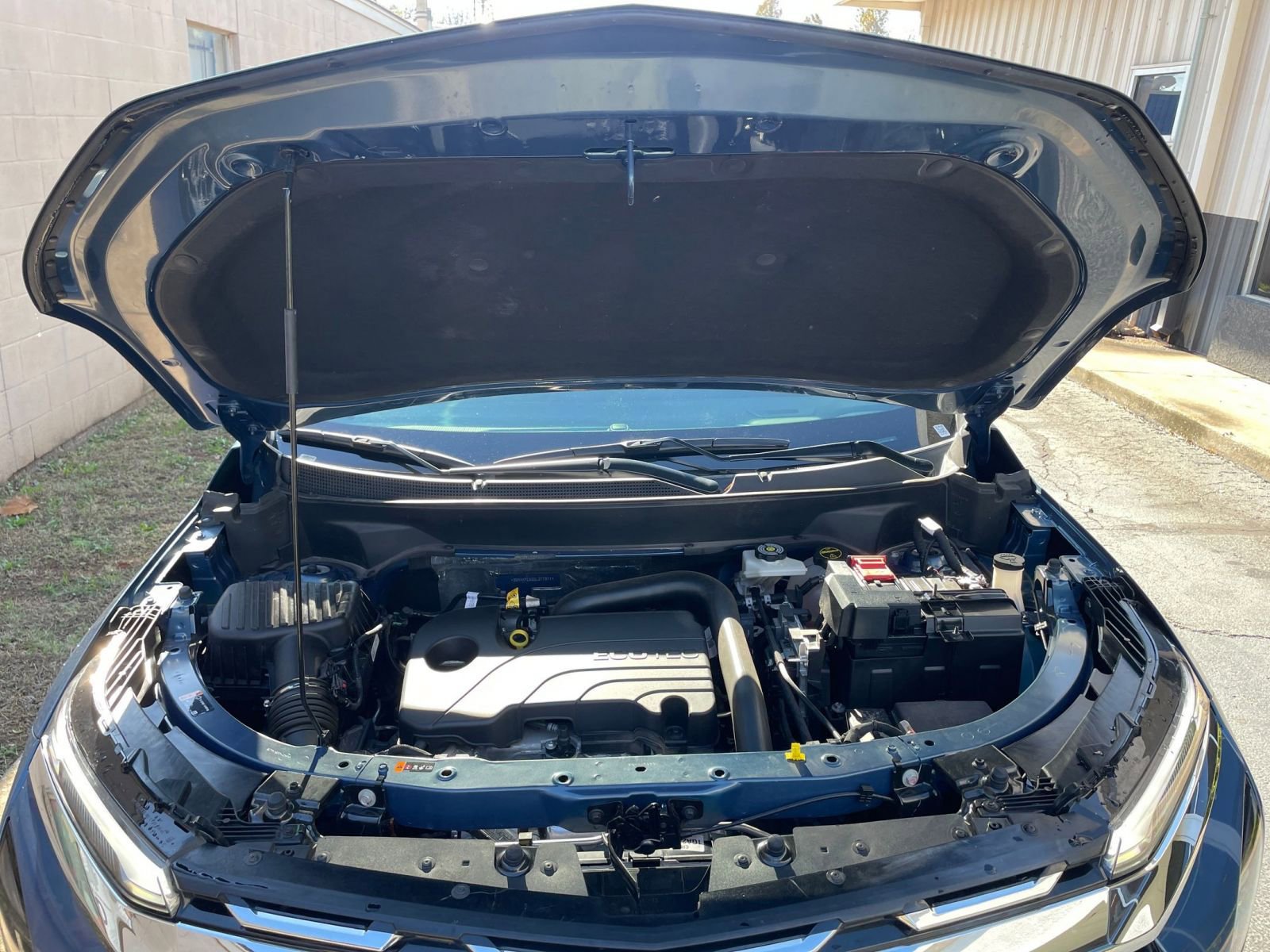 Used 2025 Chevrolet Equinox LT image 31