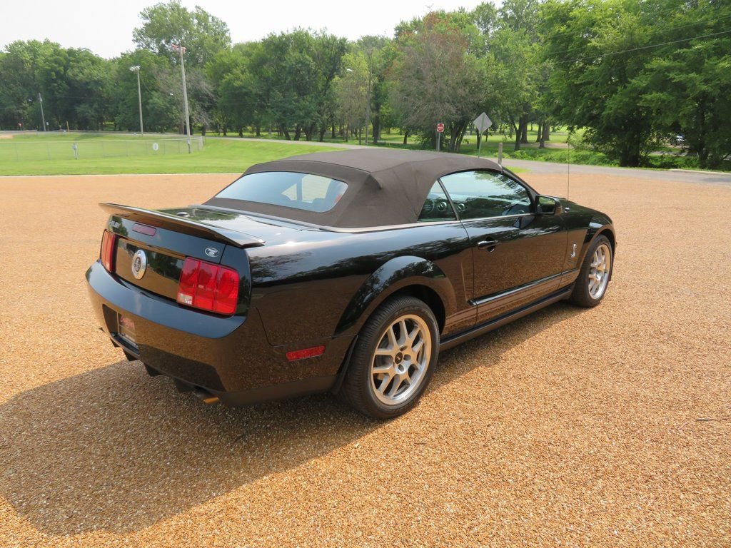 Used 2007 Ford Mustang Shelby GT500 image 28
