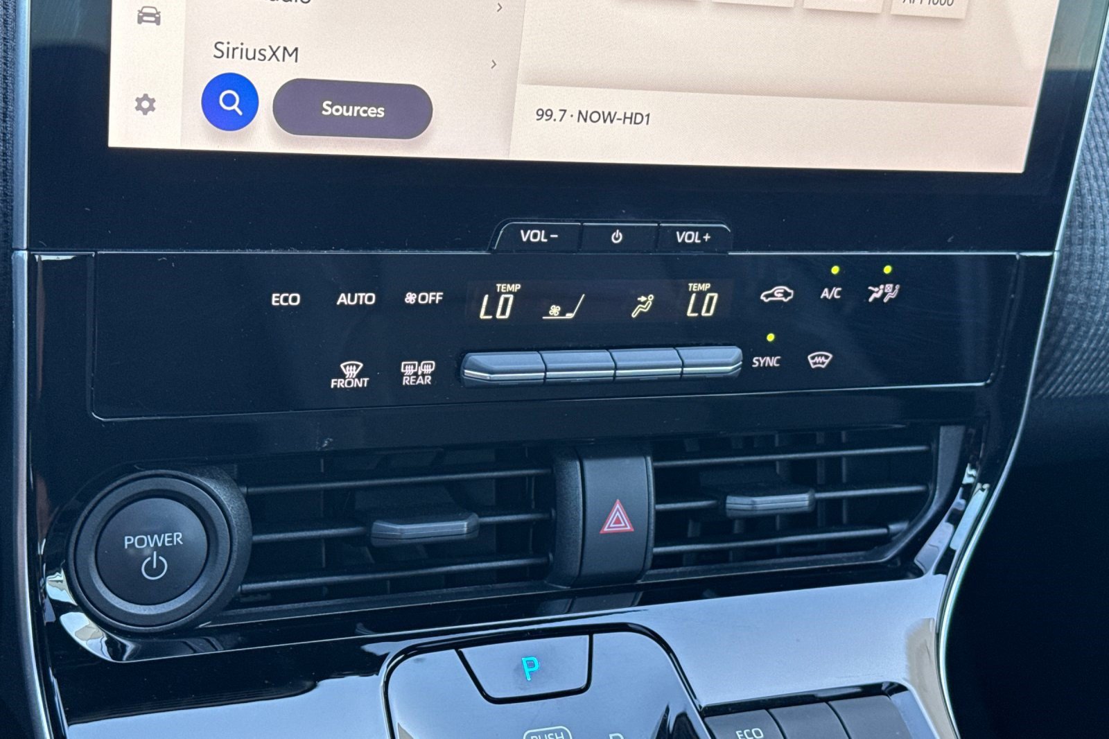 Certified 2025 Toyota bZ4X AWD image 18