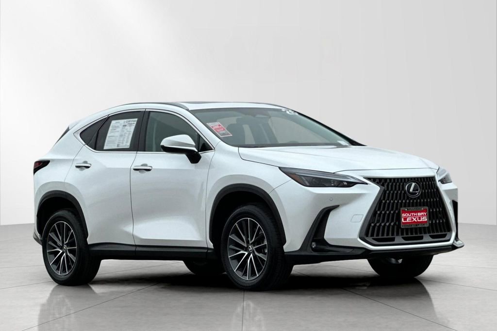 Used 2025 Lexus NX 250 FWD image 8
