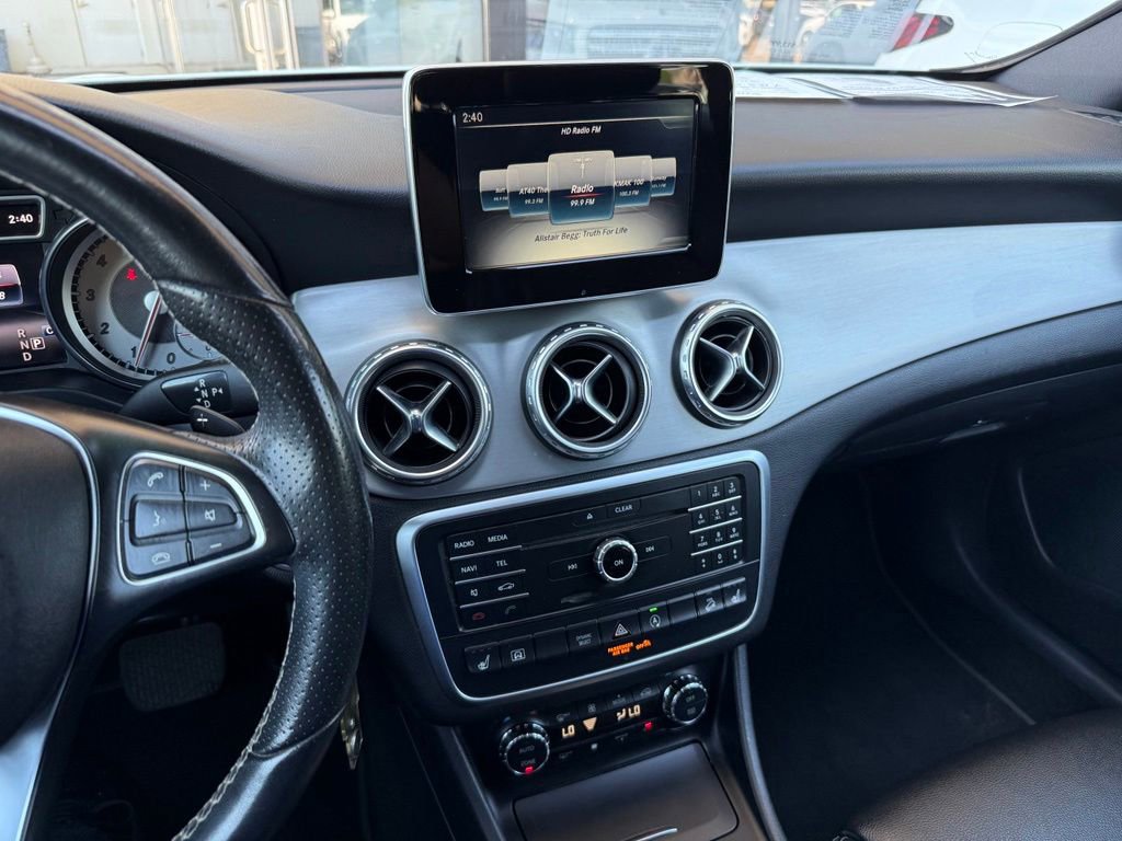 Certified 2017 Mercedes-Benz GLA 250 4MATIC image 21