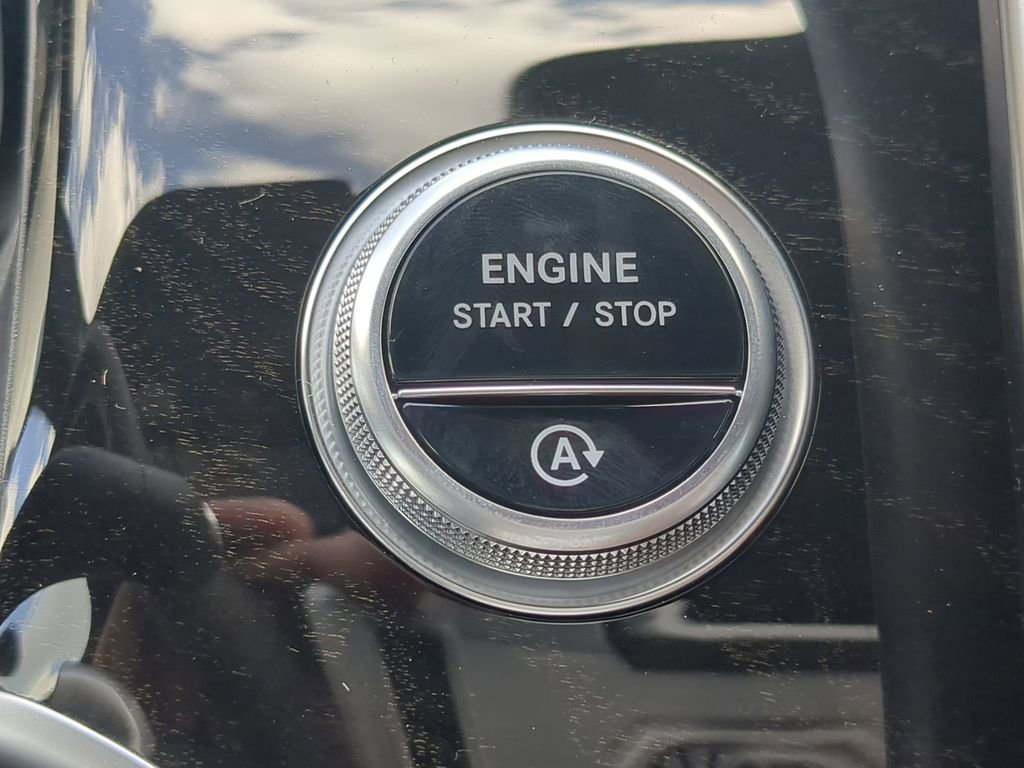 Certified 2025 Mercedes-Benz GLC 300 4MATIC image 7