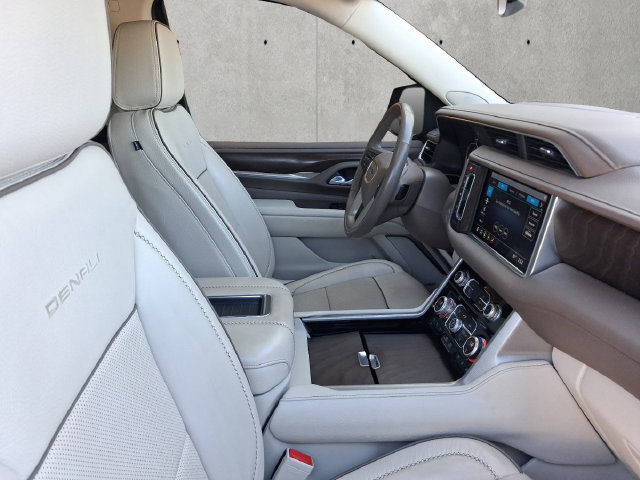 Used 2021 GMC Yukon XL Denali RWD image 30
