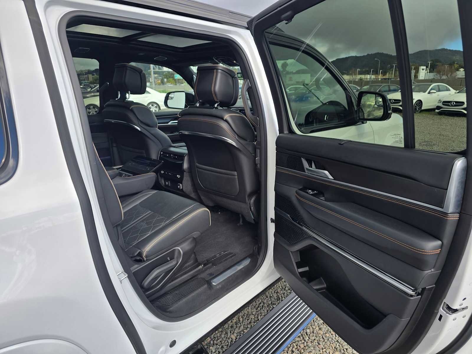 Used 2024 Jeep Grand Wagoneer L Series III w/ Quick Order Packagew 28T image 13