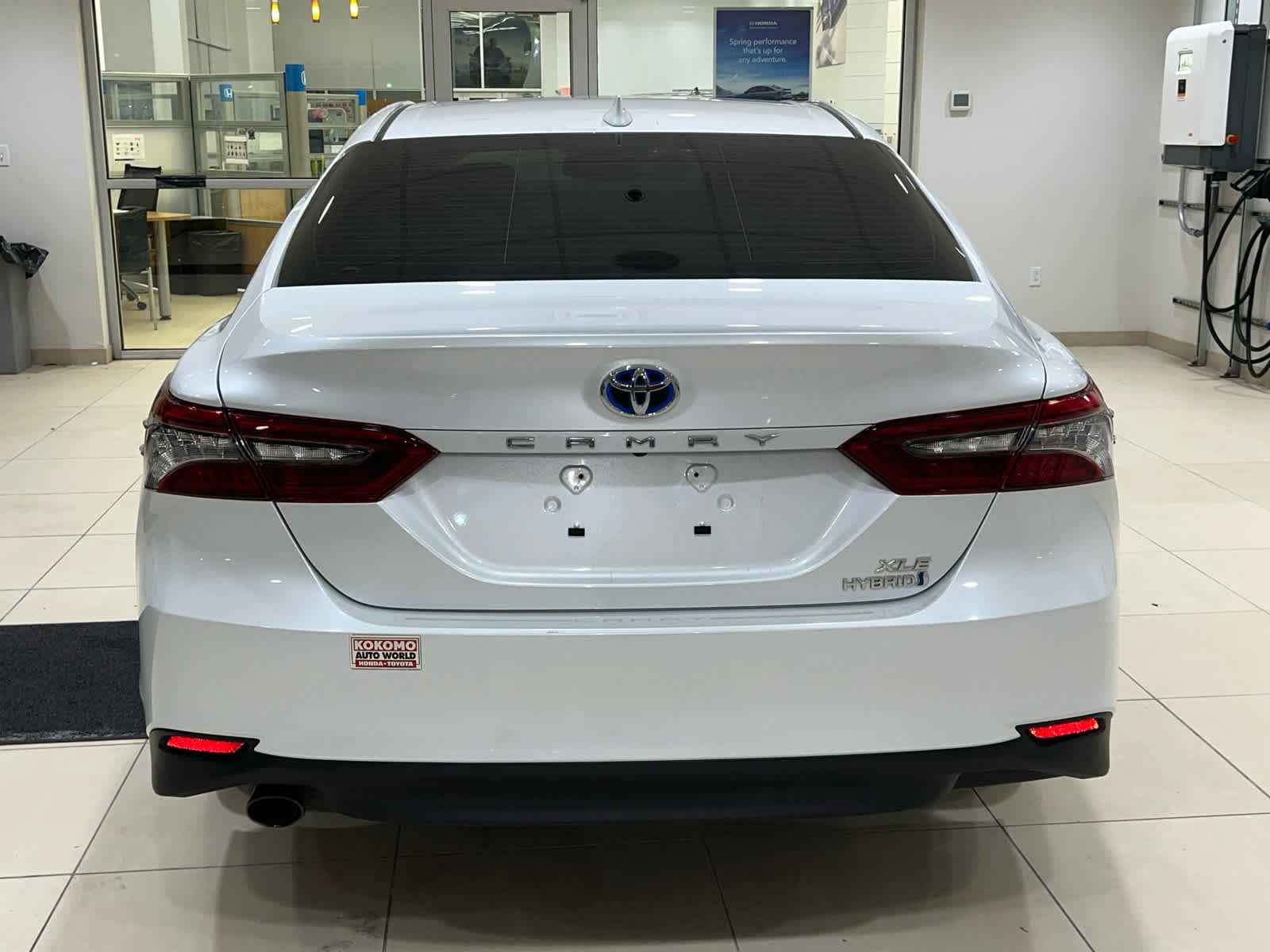 Used 2023 Toyota Camry XLE w/ Protection Package (Q2) (TMS) FWD image 9
