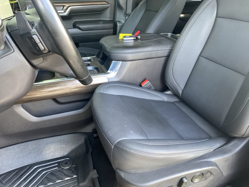Used 2024 Chevrolet Silverado 1500 LT Trail Boss w/ Convenience Package II AWD/4WD image 10