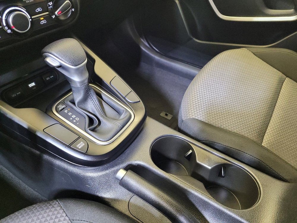 Used 2025 Kia Soul LX image 26