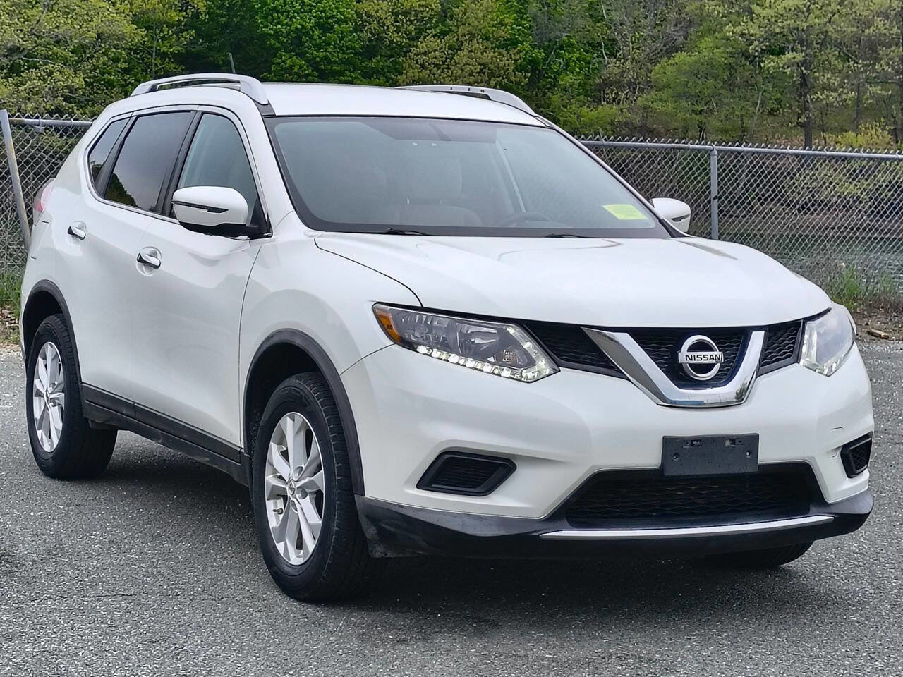 Used 2016 Nissan Rogue SV