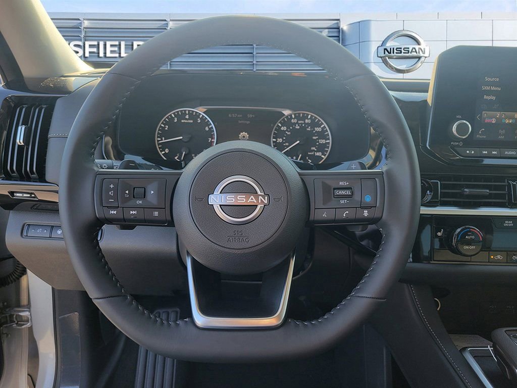 New 2025 Nissan Pathfinder SV image 22