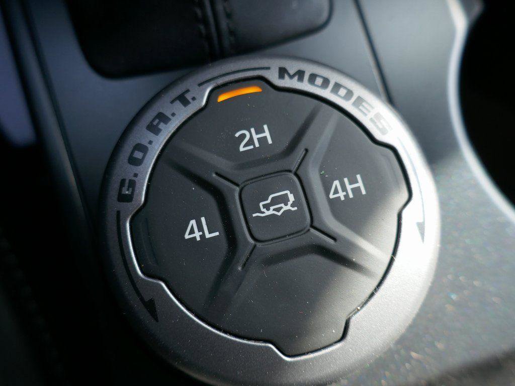 New 2025 Ford Bronco Outer Banks image 19