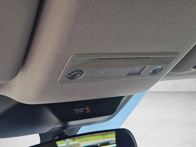 Certified 2025 Nissan Kicks SV FWD image 17