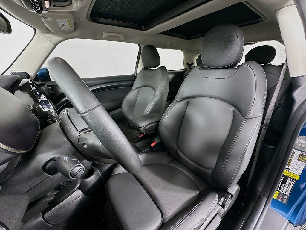 Certified 2024 MINI Cooper SE FWD image 22