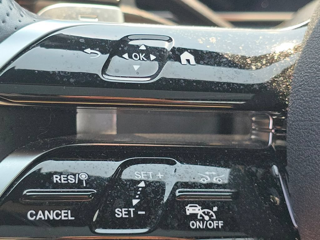 Used 2023 Mercedes-Benz C 300 4MATIC Sedan image 34
