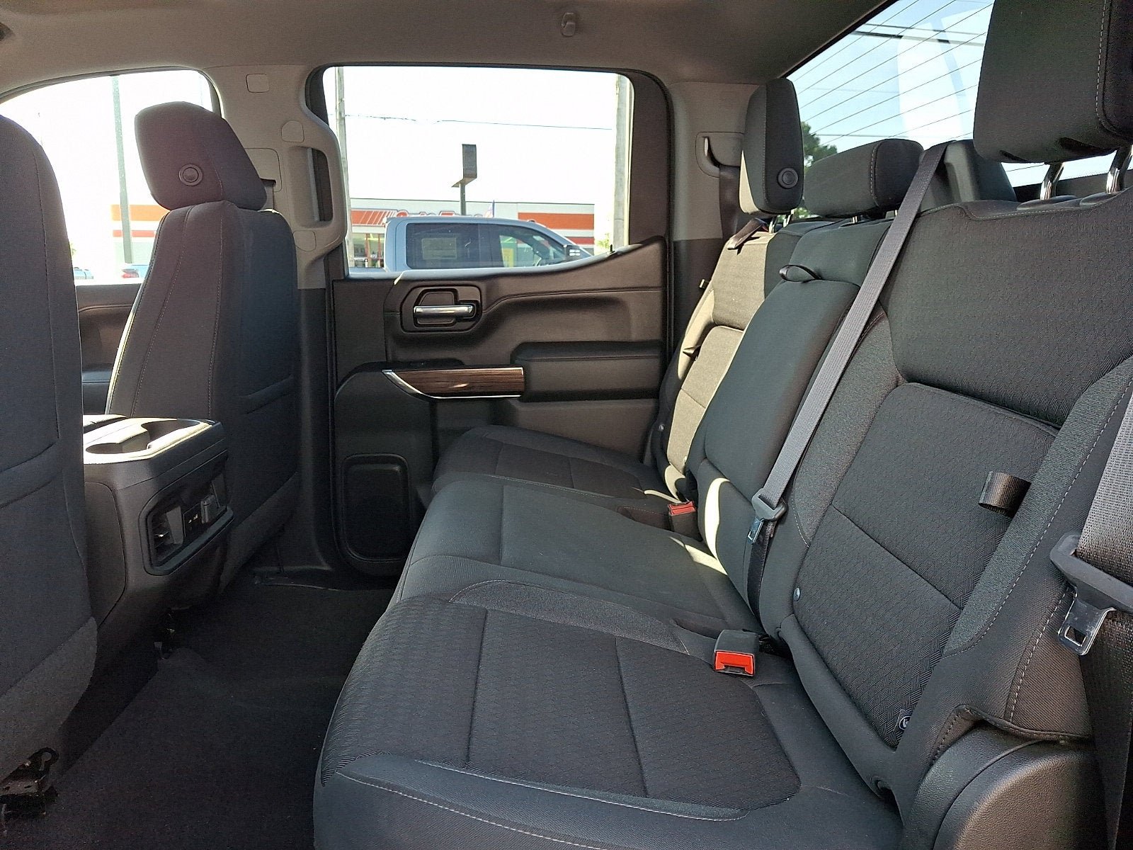 Used 2022 Chevrolet Silverado 1500 LT Trail Boss w/ Bed Protection Package AWD/4WD image 10