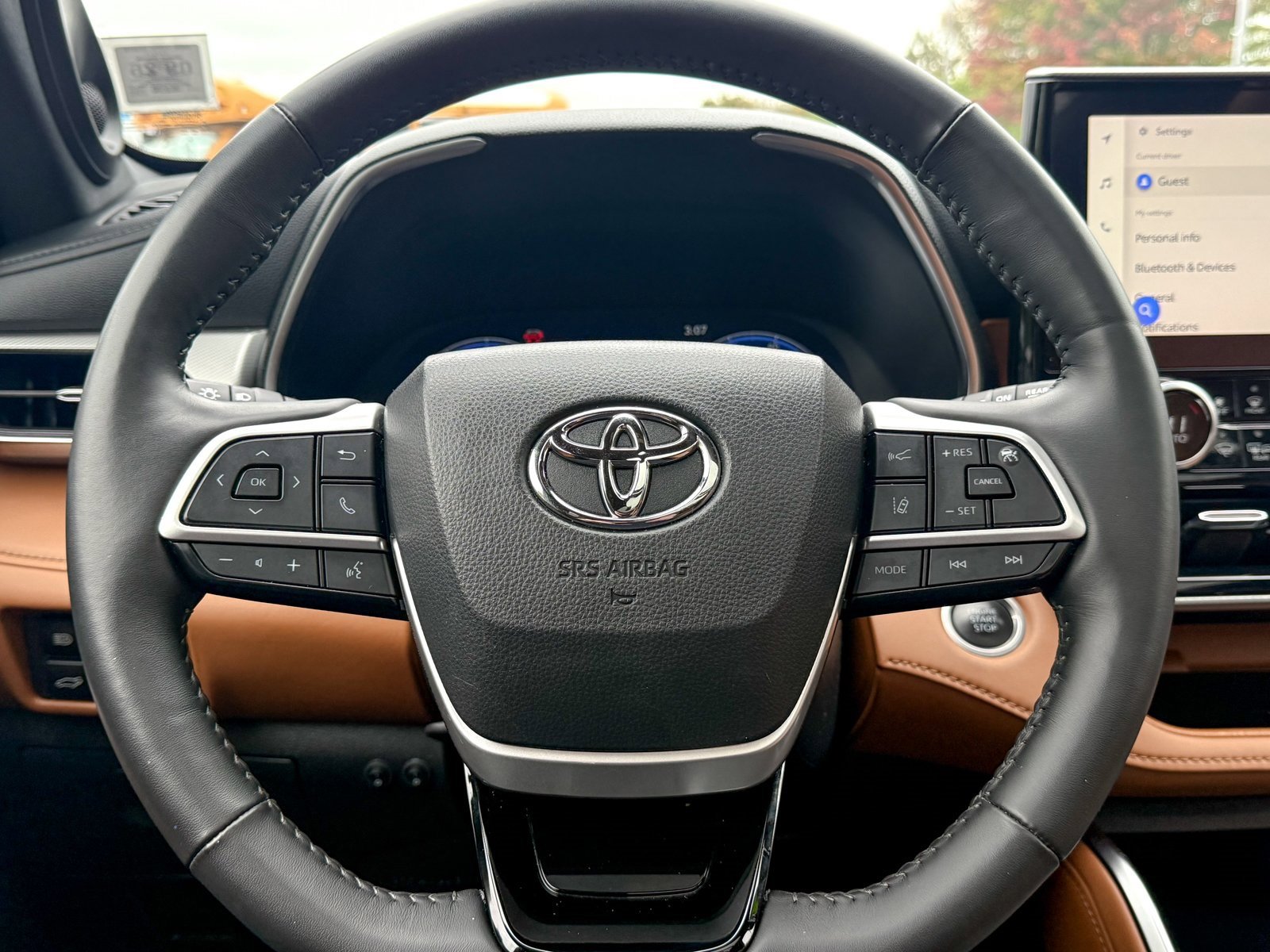 Used 2024 Toyota Highlander Platinum image 41