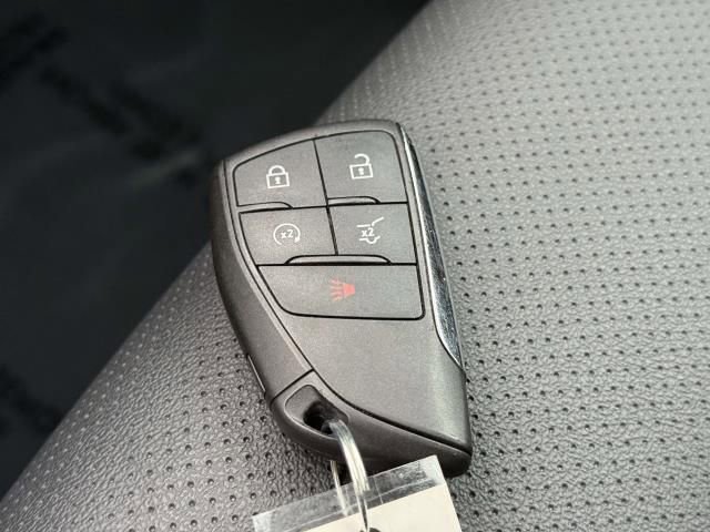 Used 2025 Chevrolet Traverse LT image 33