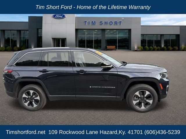 Used 2022 Jeep Grand Cherokee Limited 4xe w/ Luxury Tech Group II AWD/4WD image 5