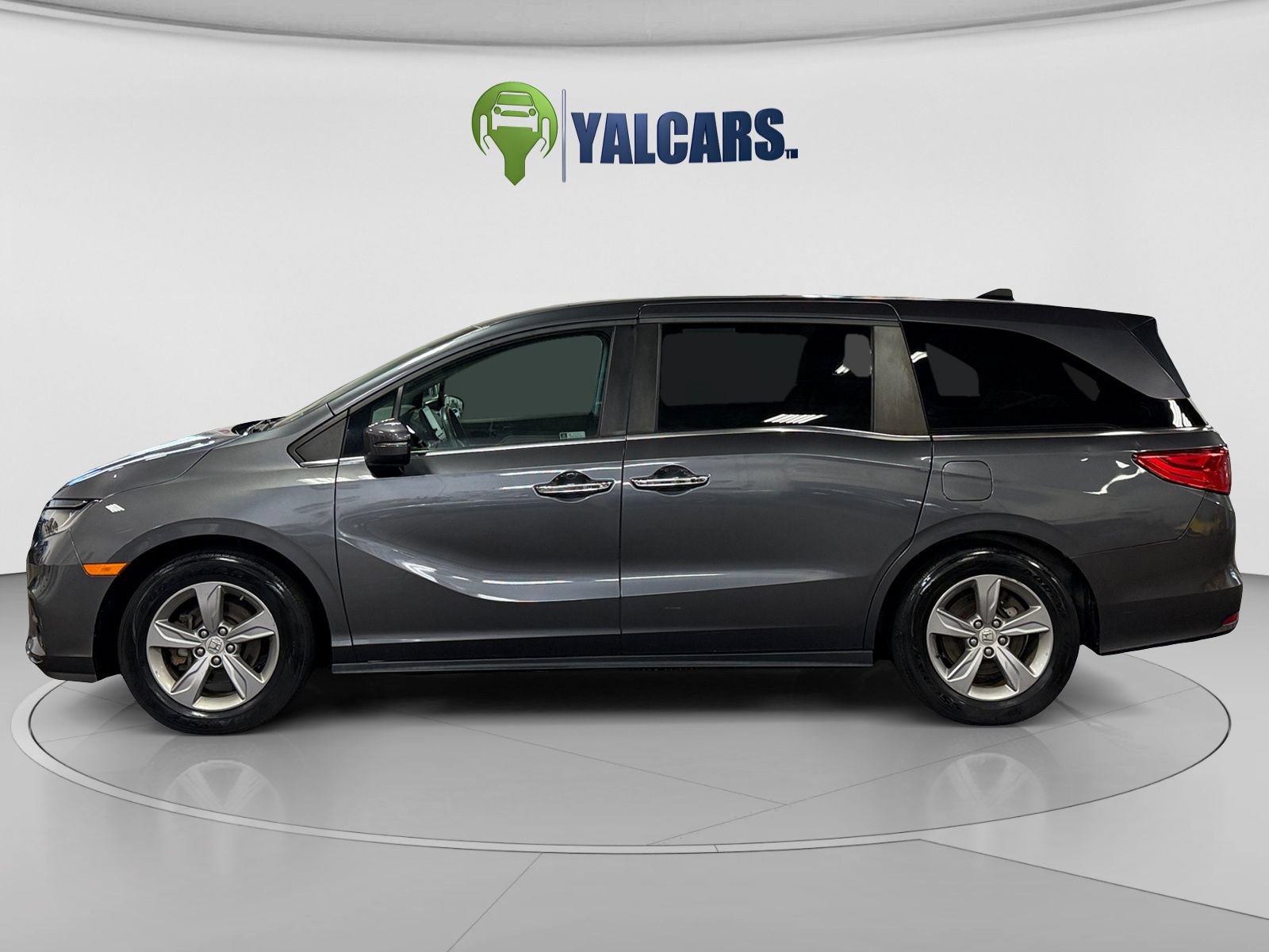 Used 2018 Honda Odyssey EX image 2