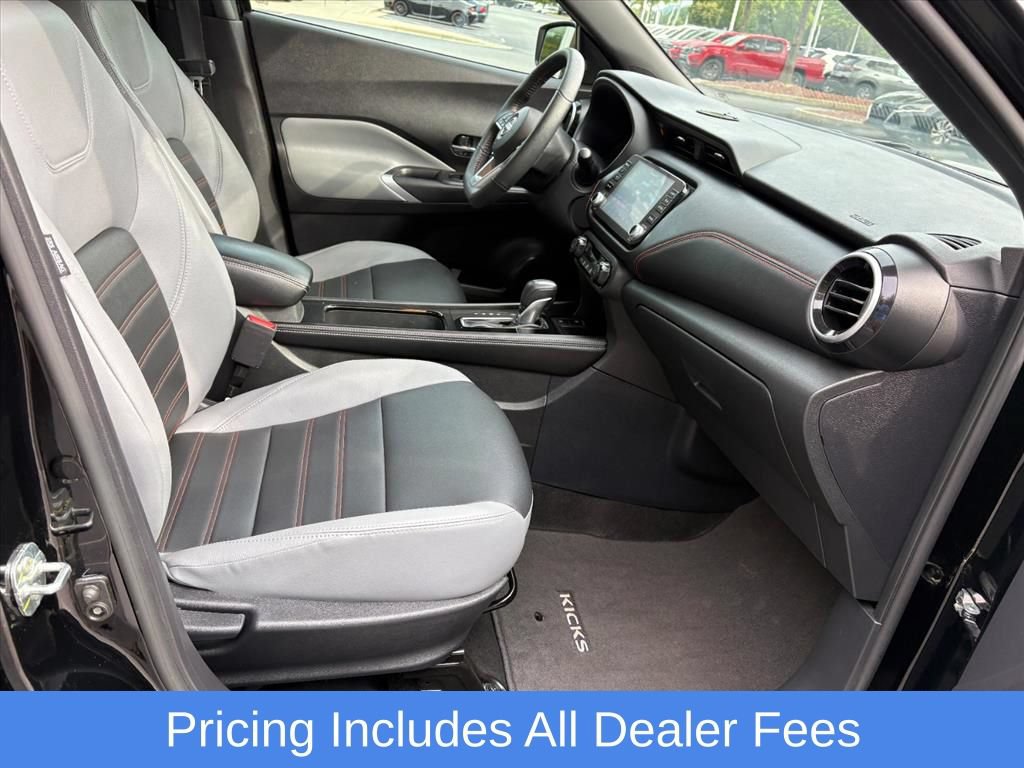 Used 2024 Nissan Kicks SR w/ SR Premium Package FWD image 19